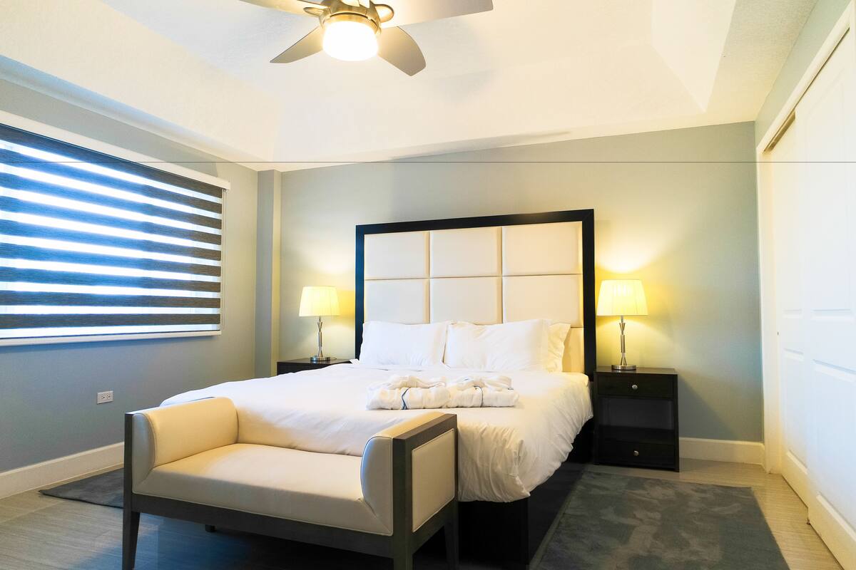 Comfort Apartment, 2 Bedrooms, Balcony, Marina View | 1 bedroom, in-room safe, iron/ironing board, free cribs/infant beds