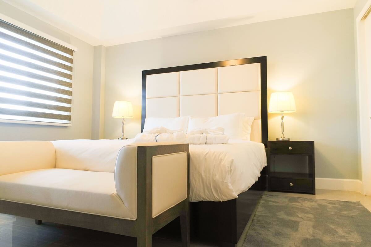 Deluxe Apartment, 3 Bedrooms, Patio, Garden View | 1 bedroom, in-room safe, iron/ironing board, free cribs/infant beds