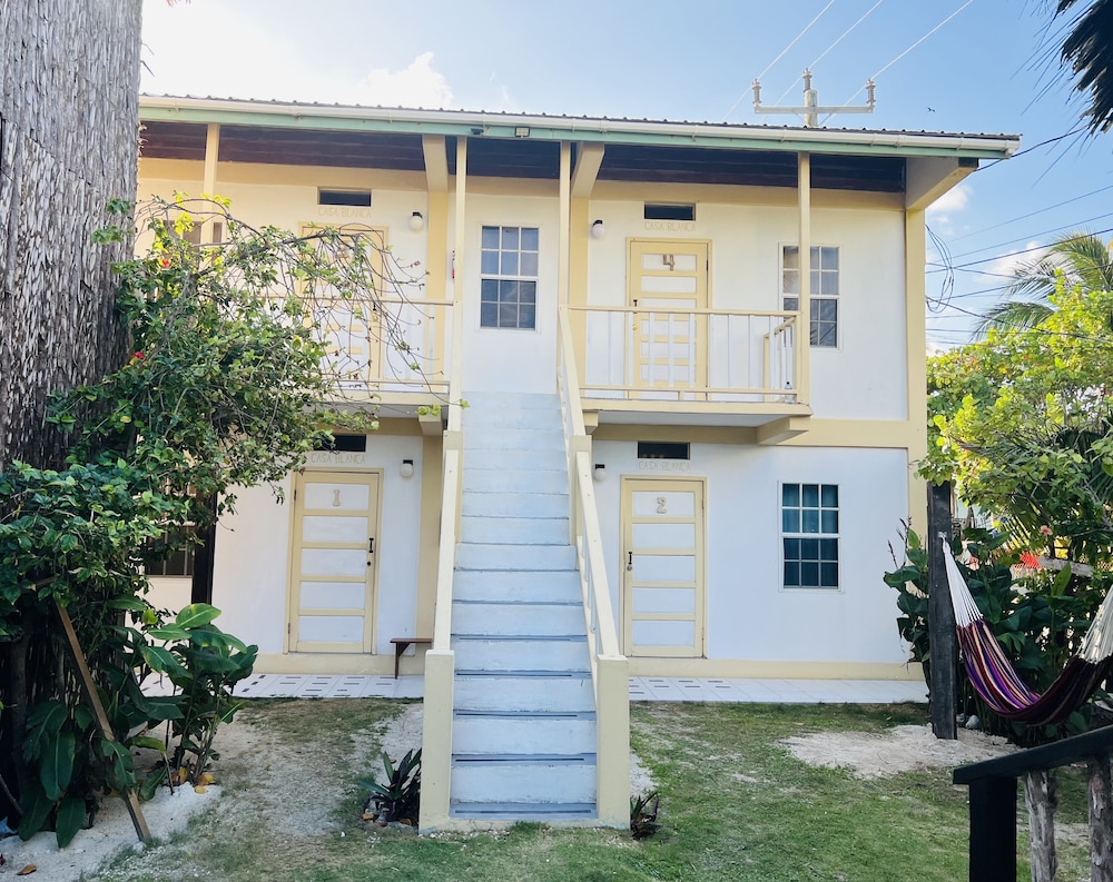 Hotel Del Rio by null