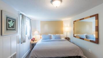 Standard Room, 1 King Bed (Fremont Deluxe King) | Premium bedding, down comforters, Select Comfort beds