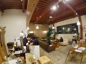 Sports bar - fan ABURATSU Sports Bar & Hostel (Nichinan)