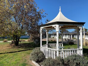 منزل عائلي | تلفاز