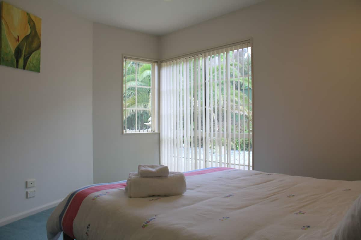 Lower Queen Bedroom | Iron/ironing board, free WiFi