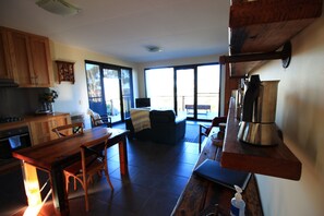 Lakeview Apartment | Living area | Flat-screen TV, DVD player - Down to Earth Farm Retreat (Sarsfield)