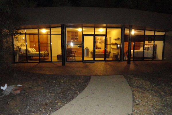 Fachada del alojamiento - Noche