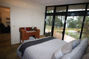 Apartamento de lujo, 2 habitaciones, vistas a la montaña, planta baja (The Burrow) | Ropa de cama de alta calidad y sistema de insonorización