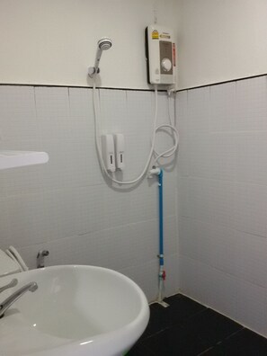 Superior Double Room (Poon Sab) | Salle de bain