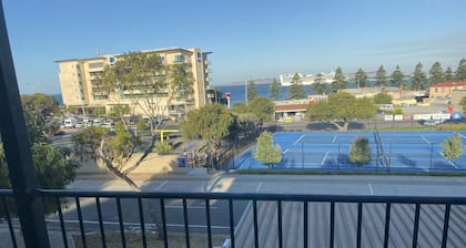 Apartment on Tennyson