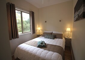 Ropa de cama de alta calidad y tabla de planchar con plancha 