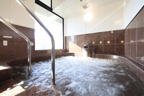 ห้องอาบน้ำสาธารณะ