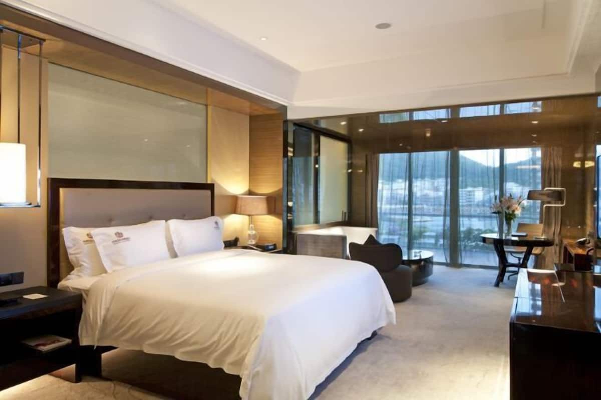 Biancheria da letto di alta qualità, minibar, una cassaforte in camera
