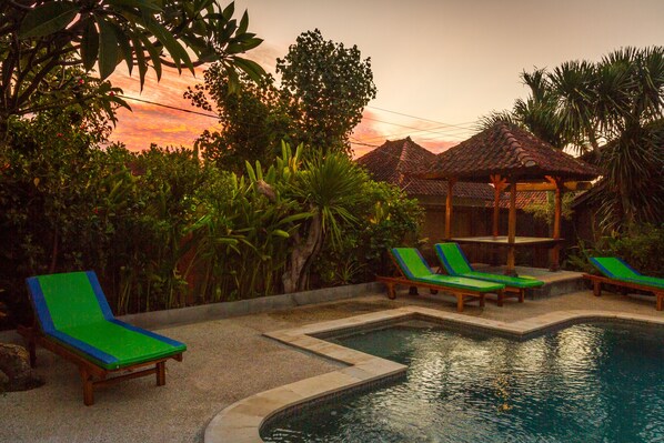 Outdoor pool, pool loungers