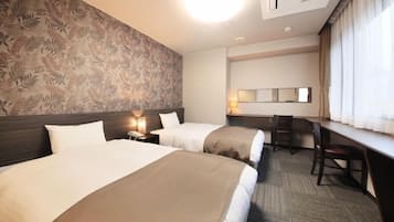 Twin Room | Desk, free WiFi, bed sheets