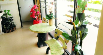 Sala de estar en el lobby