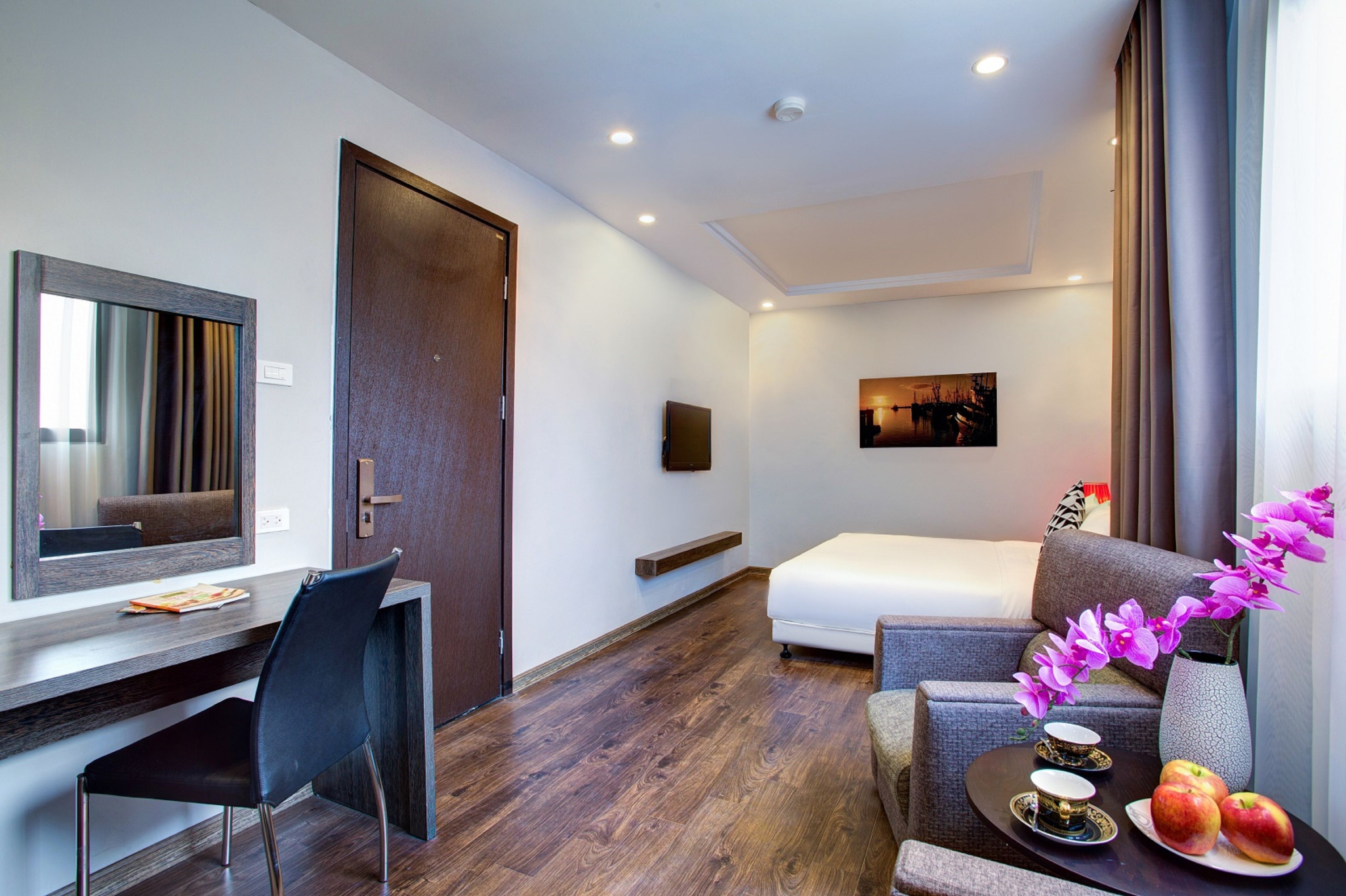 superior double room | 1 bedroom, premium bedding, pillow-top beds, minibar