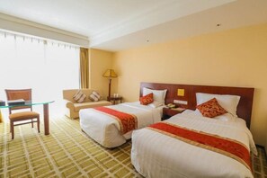 Minibar, in-room safe, desk, blackout curtains - Wanfangyuan Business Hotel (Beijing)