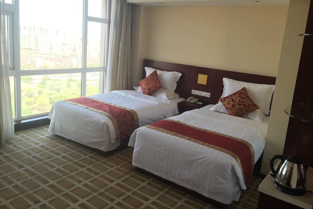 Minibar, in-room safe, desk, blackout drapes