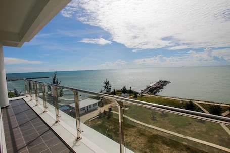 Vista desde la propiedad. Imperial Suites Miri