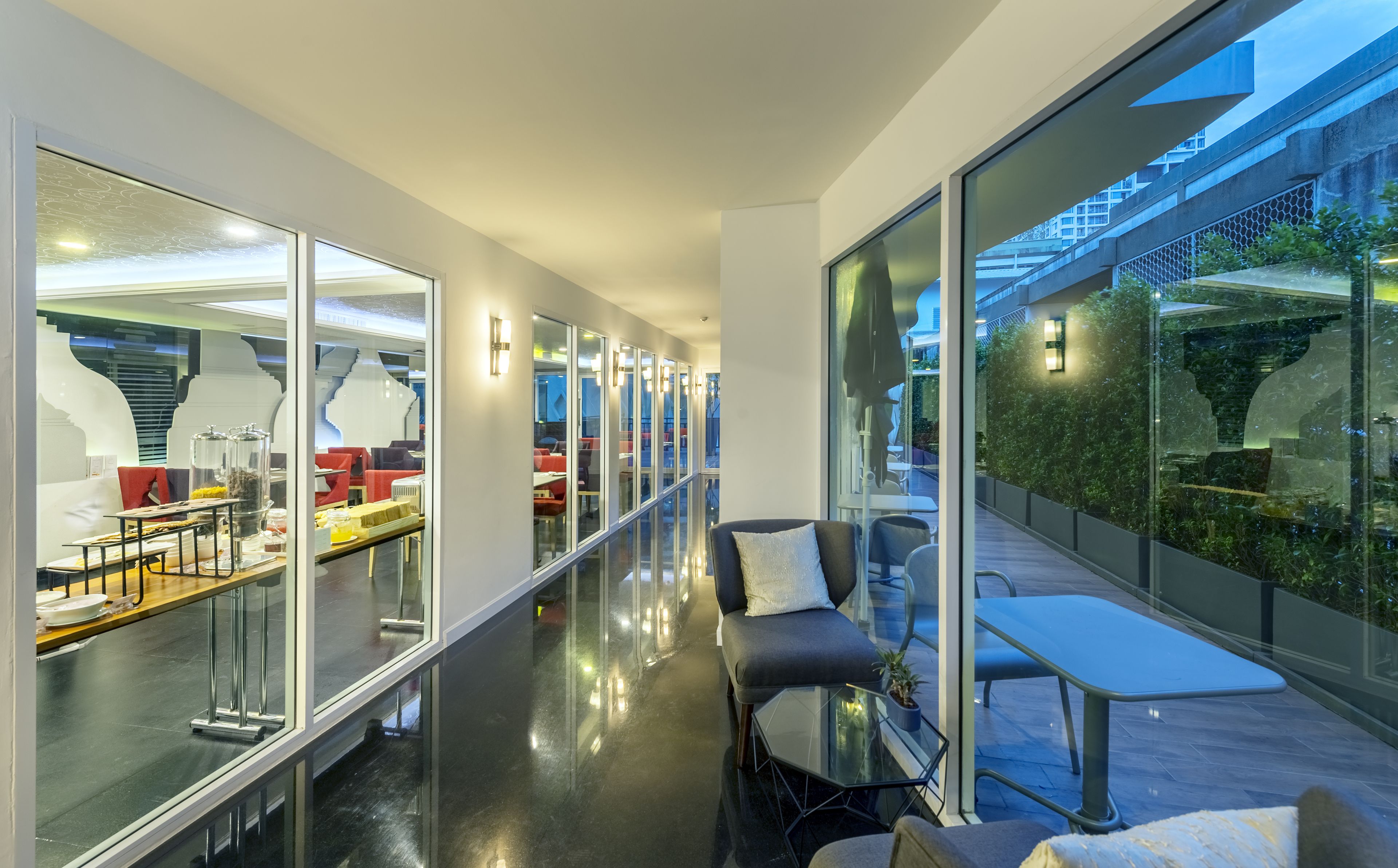 Photo - Anajak Bangkok Hotel - SHA Plus