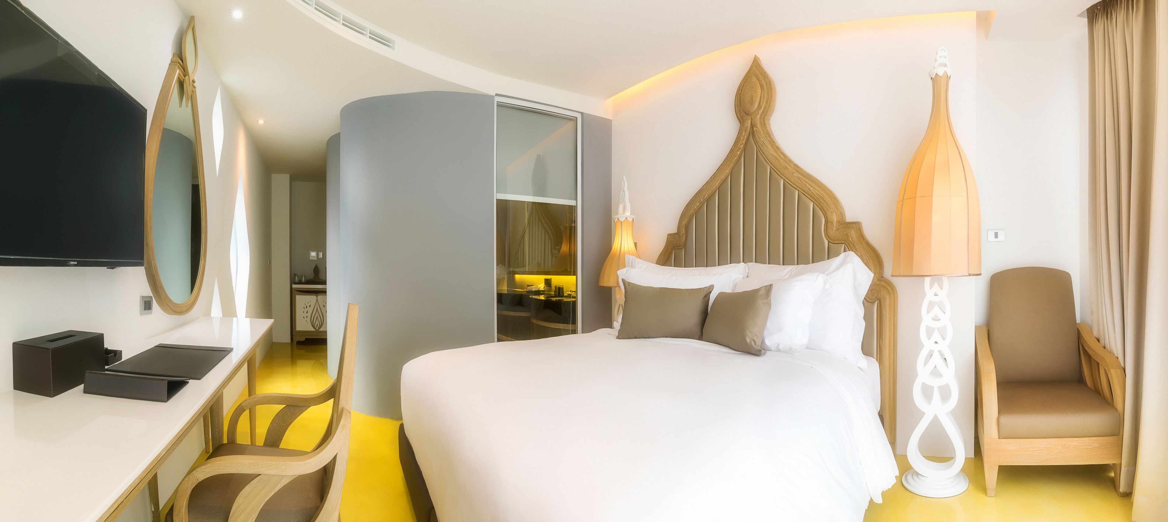 deluxe with balcony  | in-room safe, desk, blackout curtains, free wifi