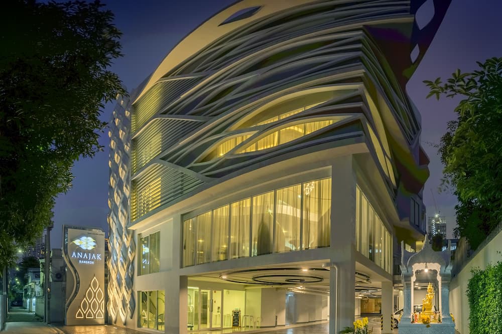 Anajak Bangkok Hotel