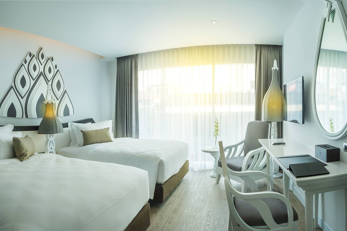 In-room safe, desk, blackout curtains, free WiFi
