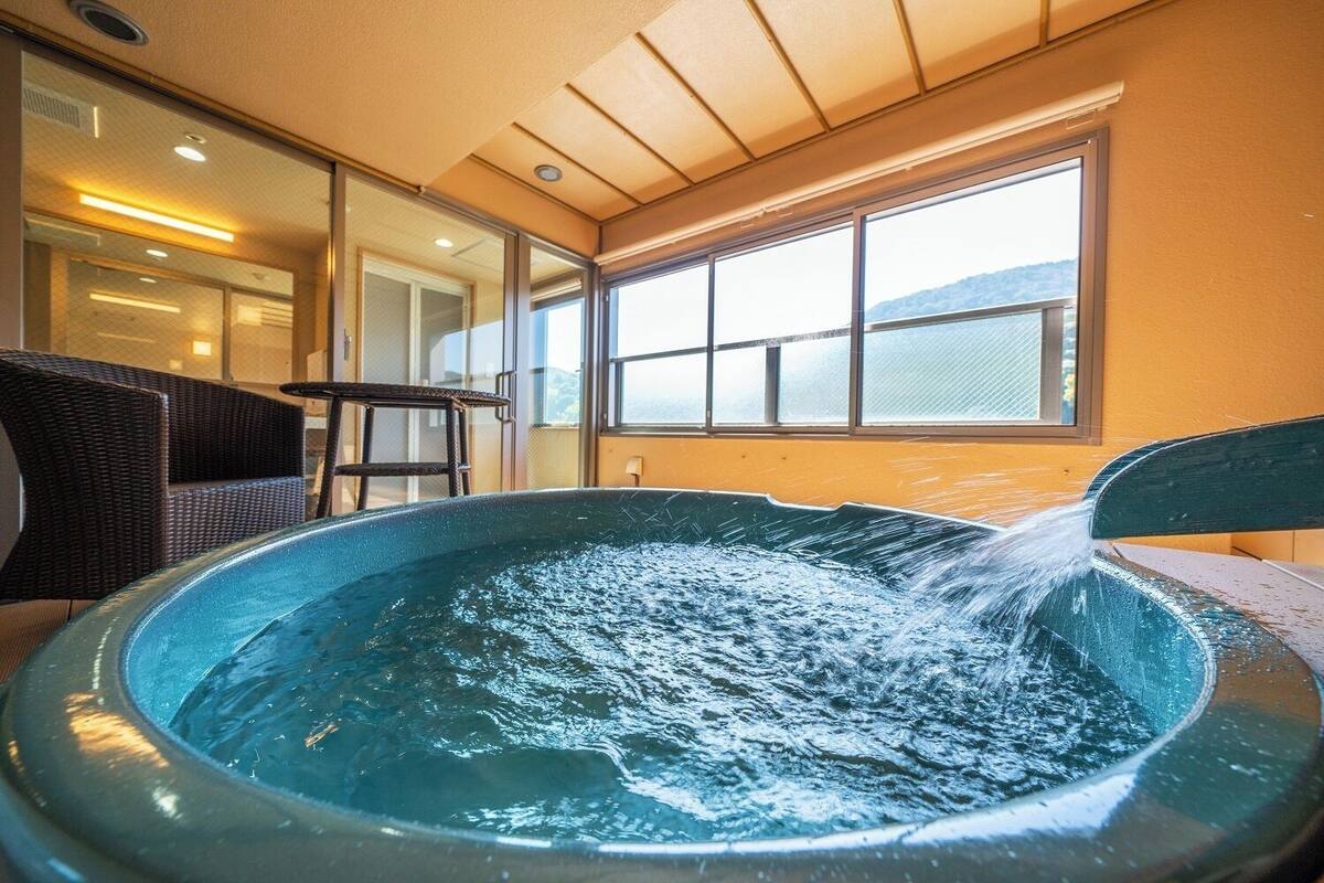 Sansuikan: Japanese-Style Room with Private Open-Air Bath (4F) | Bathroom | Combined shower/tub, free toiletries, hair dryer, slippers