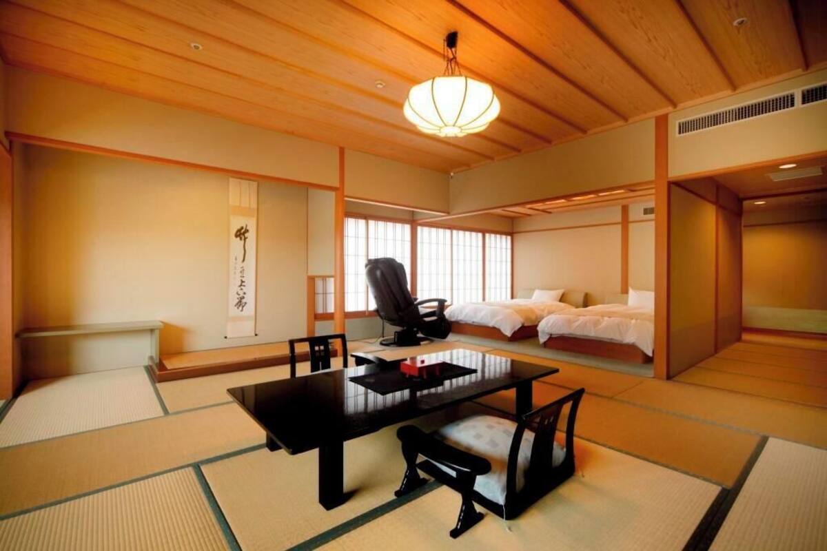 Hitenkan: Japanese-Style Room with Twin Beds | Zimmersafe, kostenloses WLAN, Bettwäsche