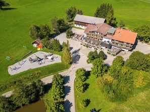 Front of property - Löwen - Ihr Familienhotel im Allgäu (Nesselwang)