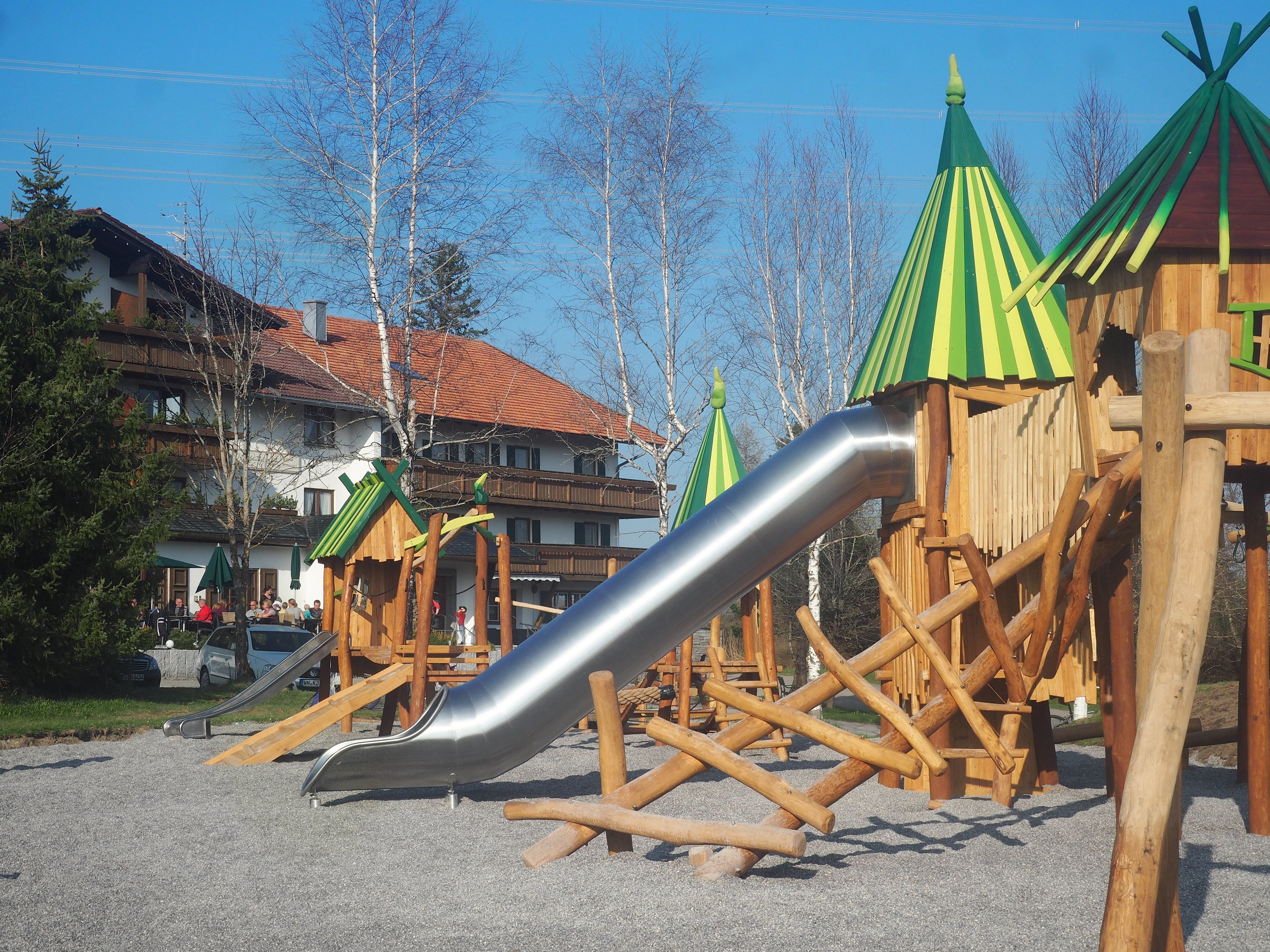 children’s play area – outdoor