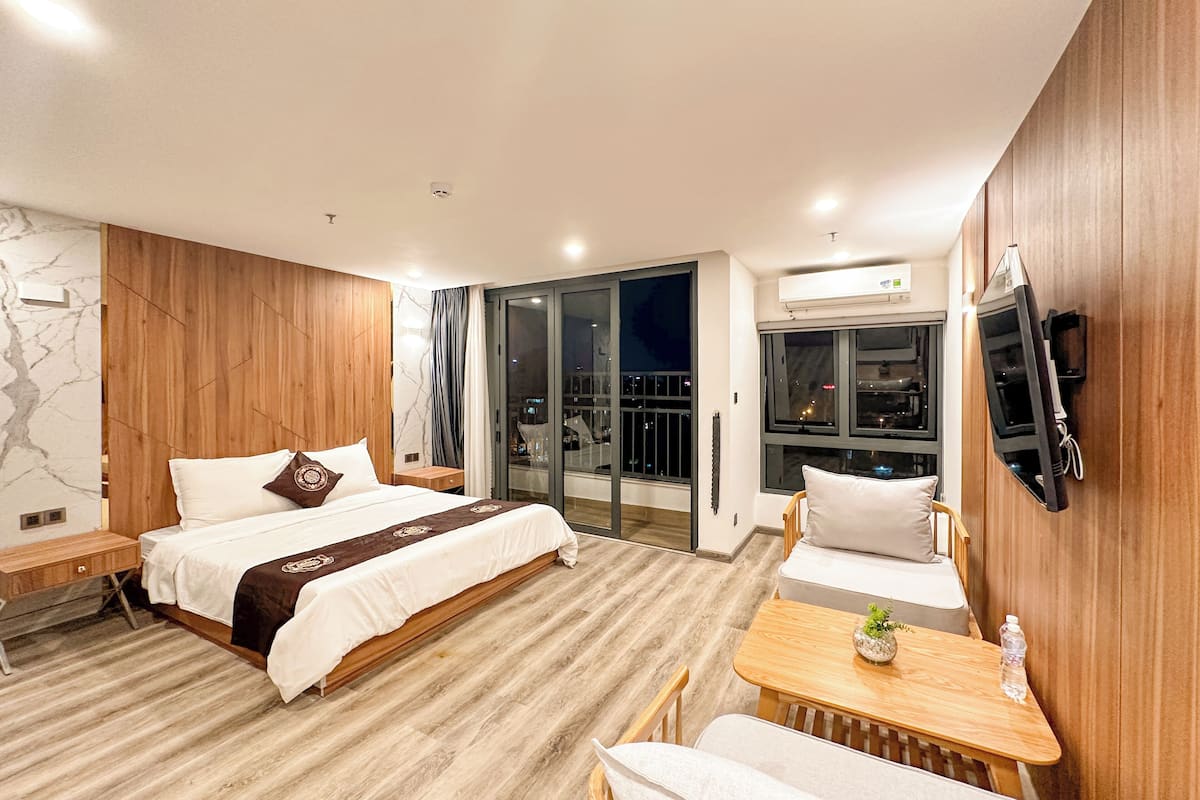 City Studio | 1 bedroom, Egyptian cotton sheets, premium bedding, minibar