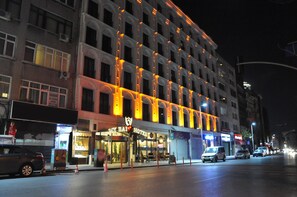 Front of property - My Bade Hotel (Istanbul)