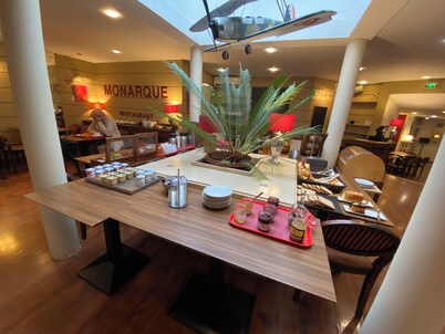 Hôtel-Restaurant Le Monarque