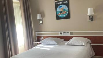 Literie de qualité supérieure, coffres-forts dans les chambres, bureau