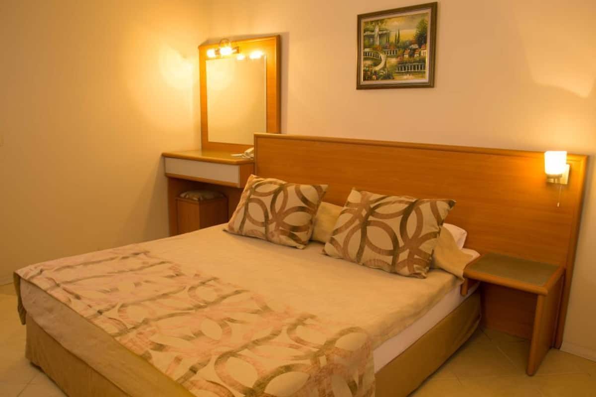 In-room safe, desk, free cribs/infant beds, rollaway beds