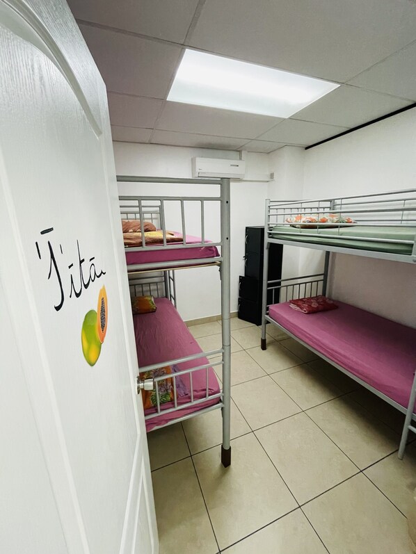 Bed in 4-bed Mixed Dorm | Free WiFi, bed sheets