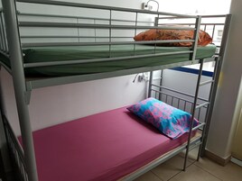 Free WiFi, bed sheets