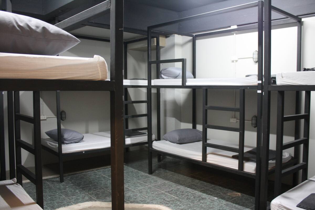 Shared Dormitory with Fan | WiFi (free)