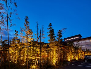 Façade de l’hébergement - soirée/nuit