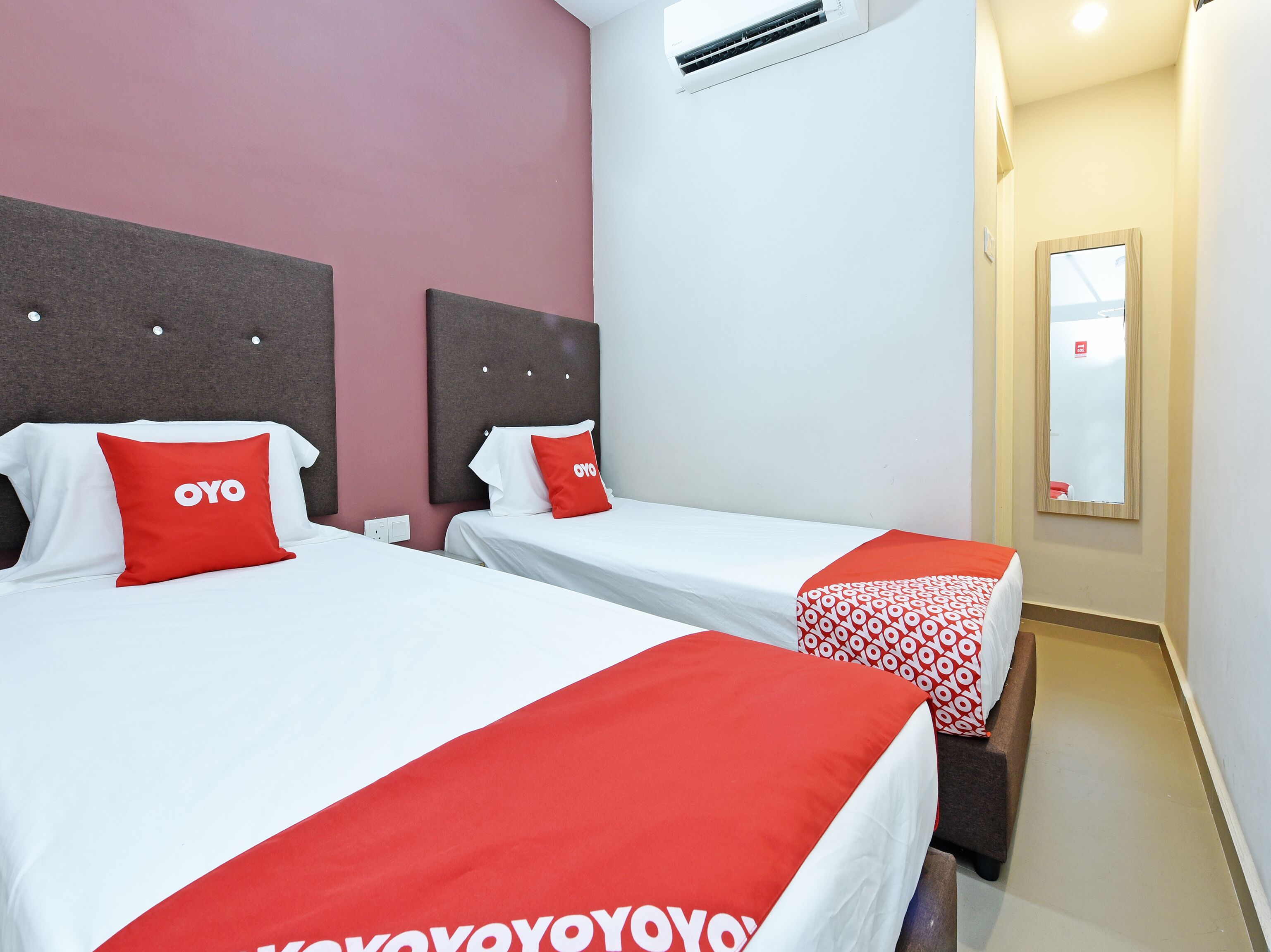 standard twin room | free wifi, bed sheets