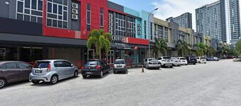 Super OYO Capital O 90556 Hotel Cherita Rooms