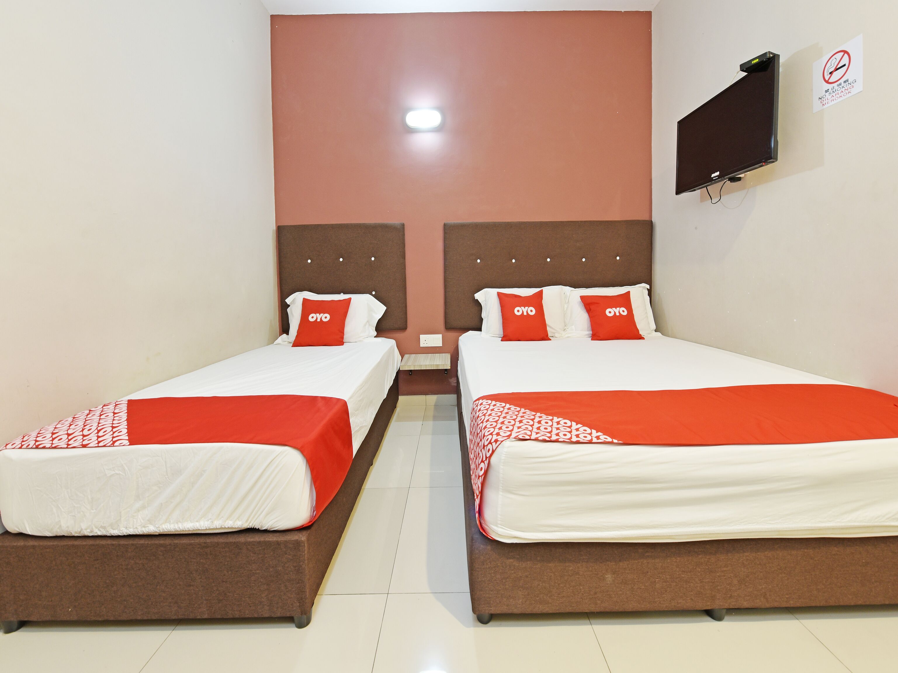 family suite, multiple beds | free wifi, bed sheets