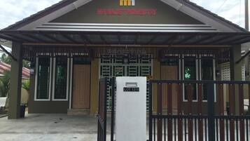 Fachada da propriedade