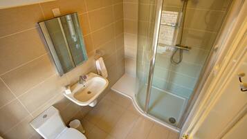 Superior House, Ensuite, Garden View (Number 10) | Bathroom