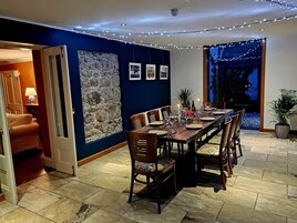 Casa superior, suíte, vista para o jardim (Number 10) | Opções para refeição