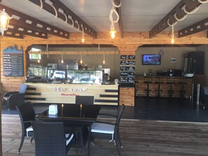 Bar (en la propiedad)