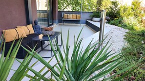 Signature-Apartment, 1 Schlafzimmer, Terrasse | Terrasse/Patio