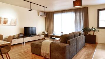 Departamento Prestigio, 1 habitación, Terraza | 2 habitaciones y decoración personalizada