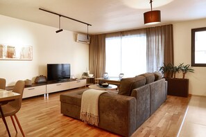 Apartamento Signature, 1 habitación, terraza | 2 dormitorios, decoración individual, tabla de planchar con plancha