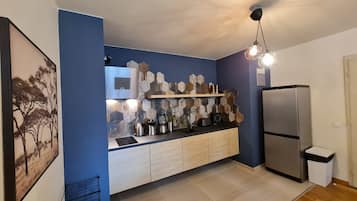 Signature Apartment, 1 Bedroom, Balcony | Private kitchen | Full-sized fridge, microwave, oven, stovetop